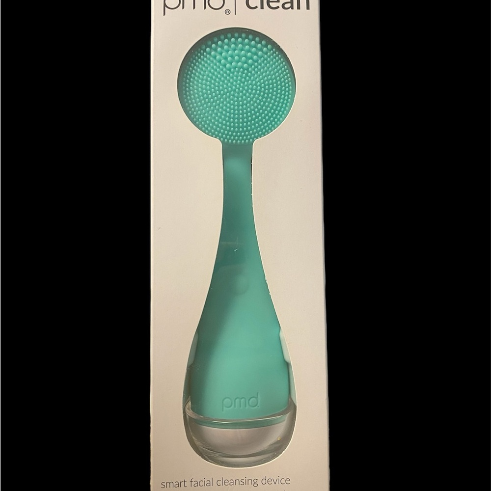 PMD Clean Smart Facial Cleansing Device - Teal -BNIB